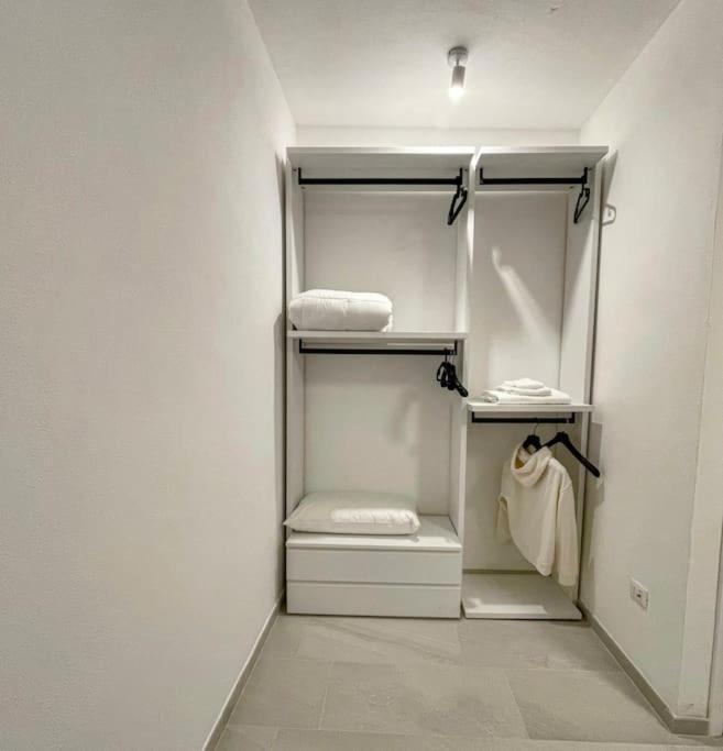 Atmosphera, Appartamento 180 M Dalla Terza Spiaggia 阿兰奇湾城 外观 照片