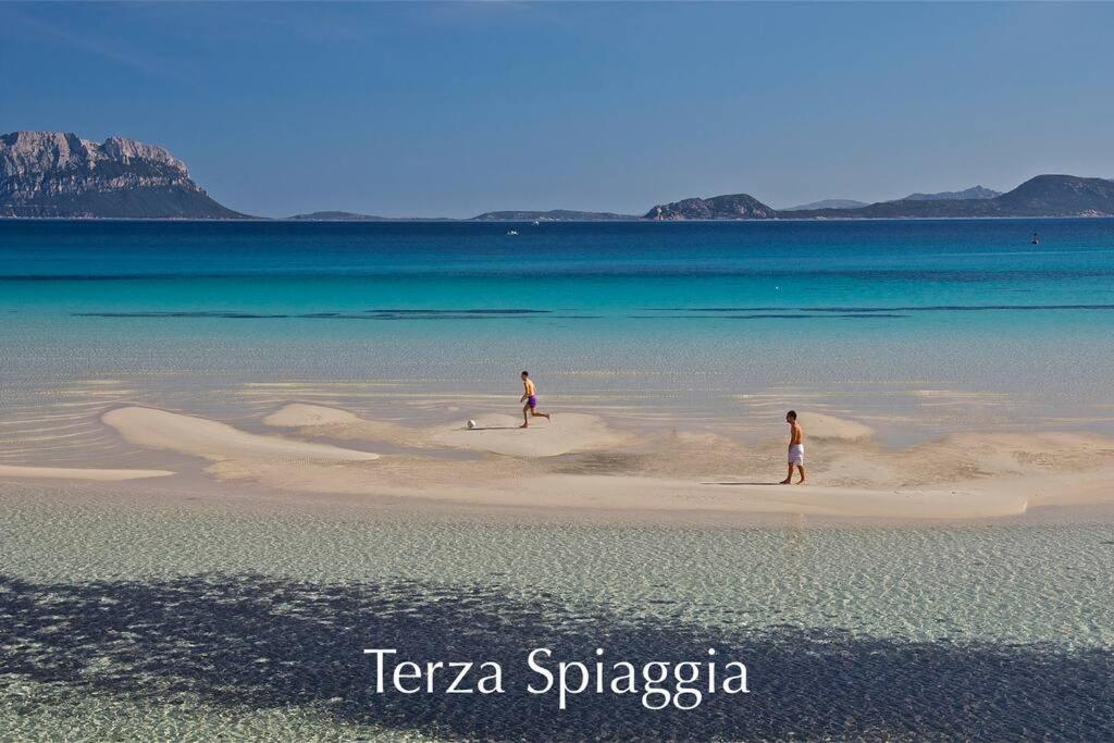 Atmosphera, Appartamento 180 M Dalla Terza Spiaggia 阿兰奇湾城 外观 照片